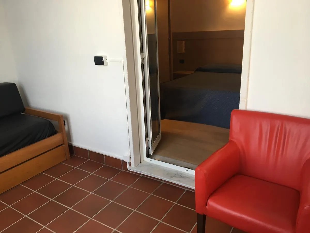 Bungalow Hotel Mongiove
