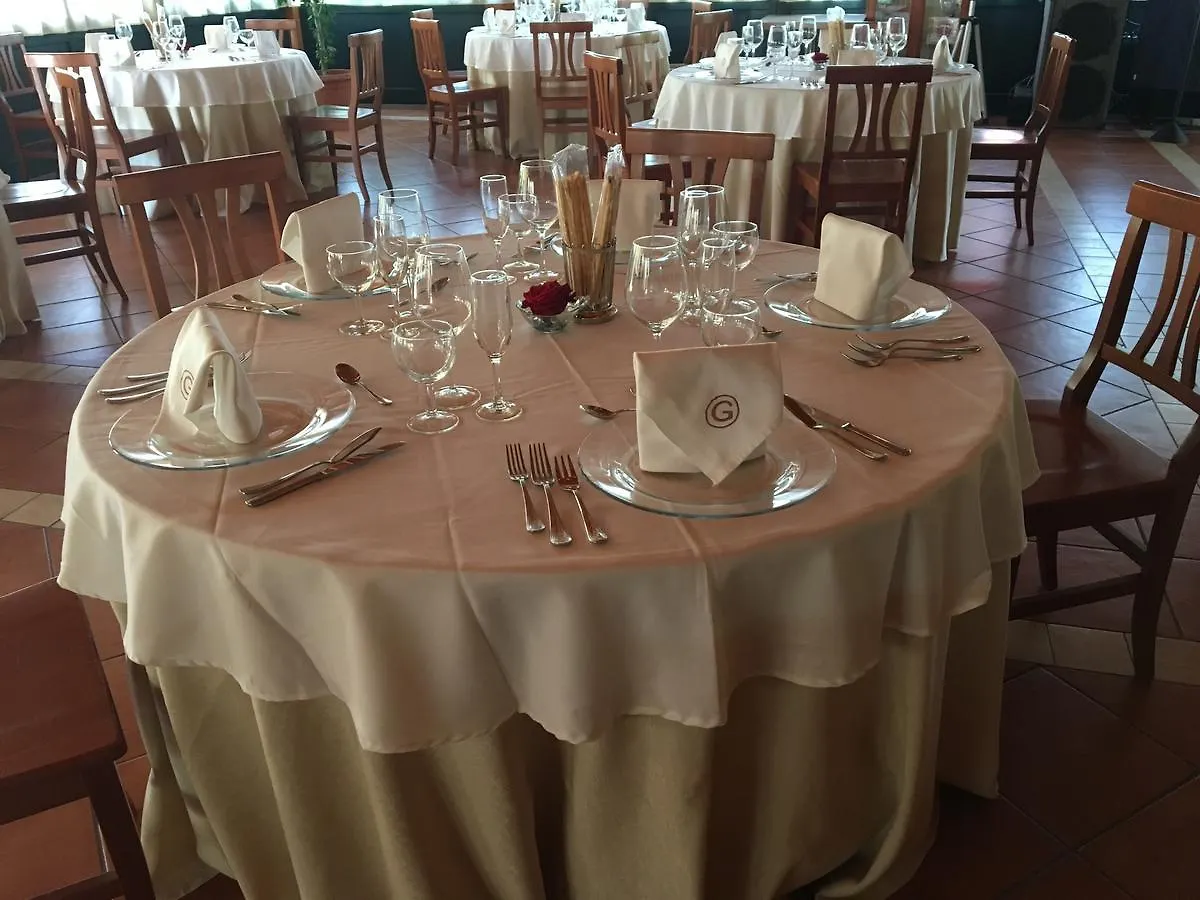 Bungalow Hotel Mongiove
